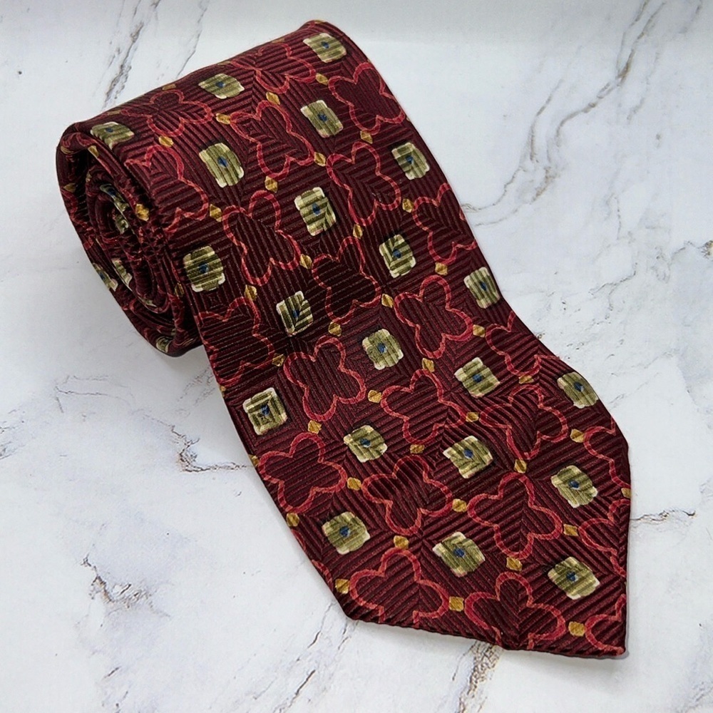 ERMENEGILDO ZEGNA Luxury Burgundy Red Silk Tie Quatrefoil Motif Italy